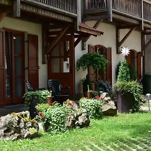 Gasthuis Gaestehaus Sonne ***