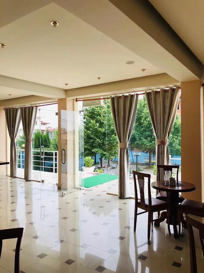 Relax Apartment & Hotel غوليم 3*,