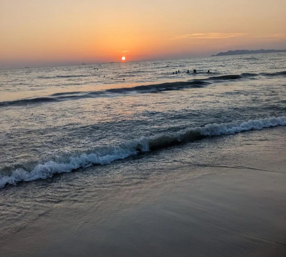 Relax Apartment & Hotel غوليم