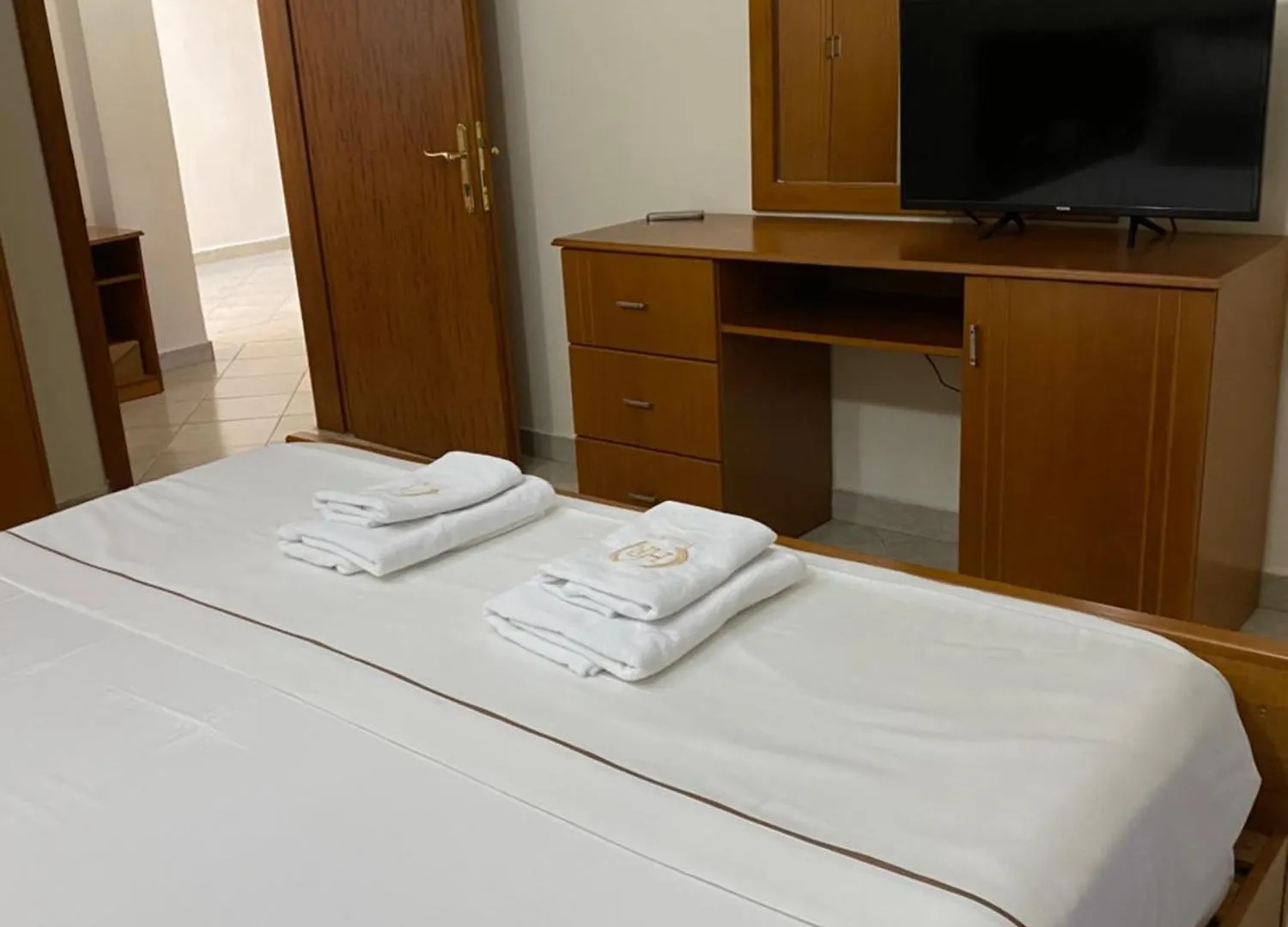 גולם Relax Apartment & Hotel 3*,